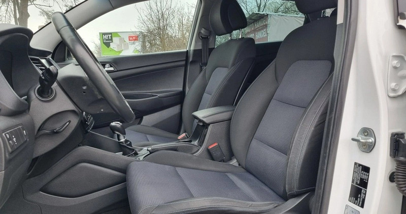 Hyundai Tucson cena 61900 przebieg: 174000, rok produkcji 2016 z Kamieńsk małe 211
